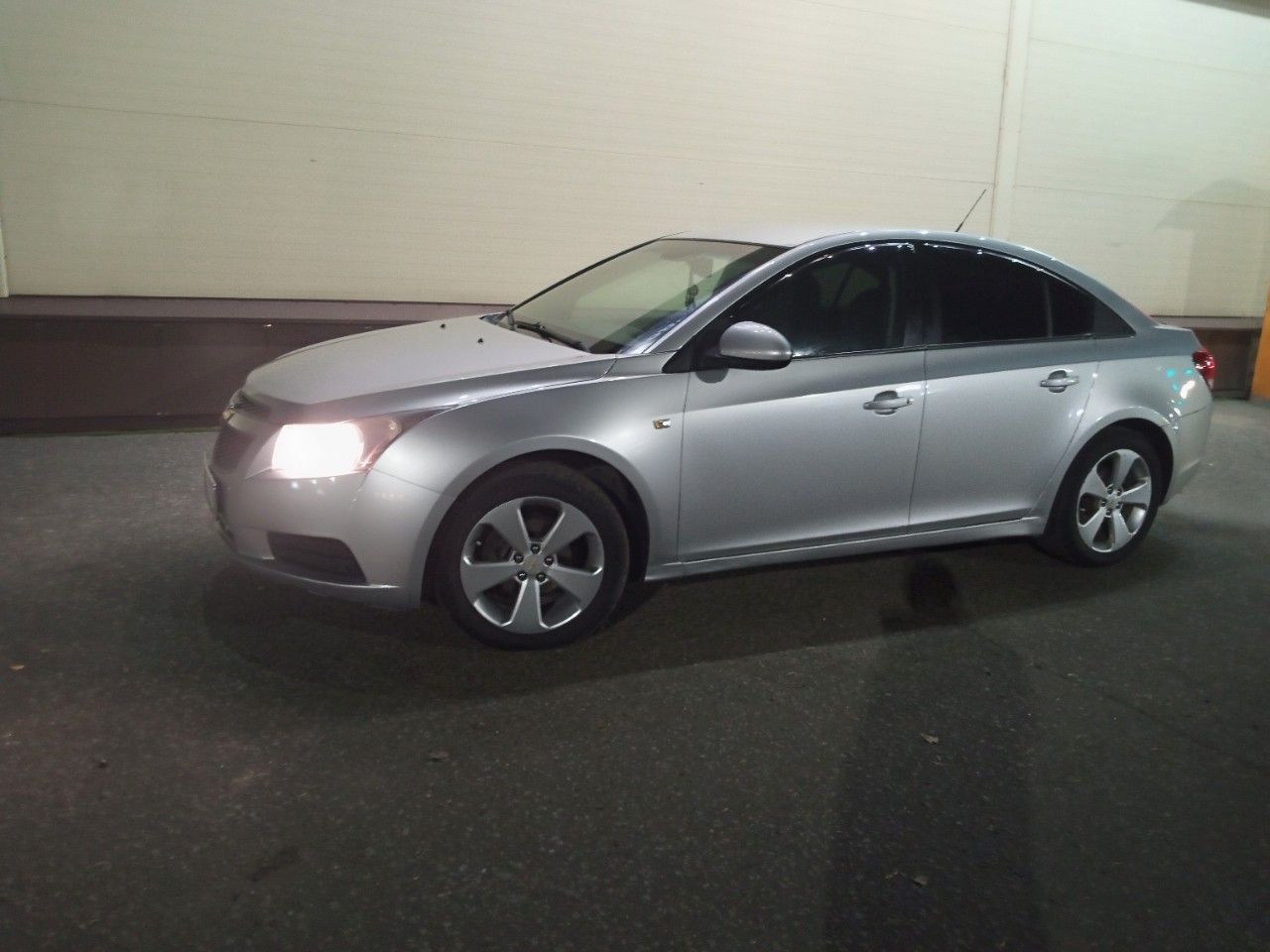 Chevrolet Cruze: фото владельца