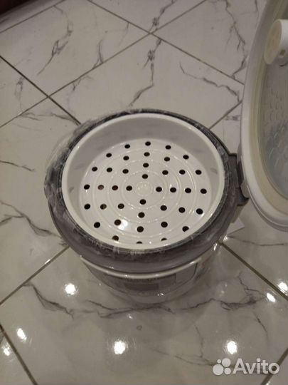 Мультиварка новая Shivaki