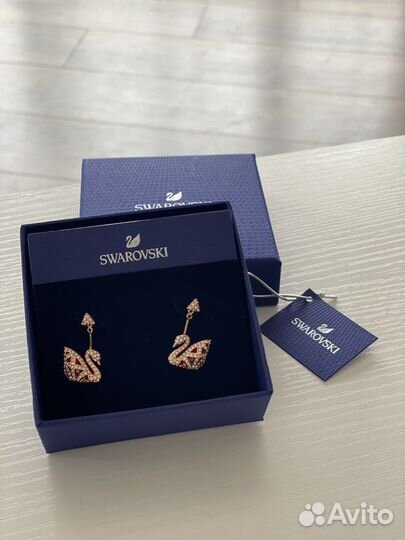 Серьги Swarovski лебеди