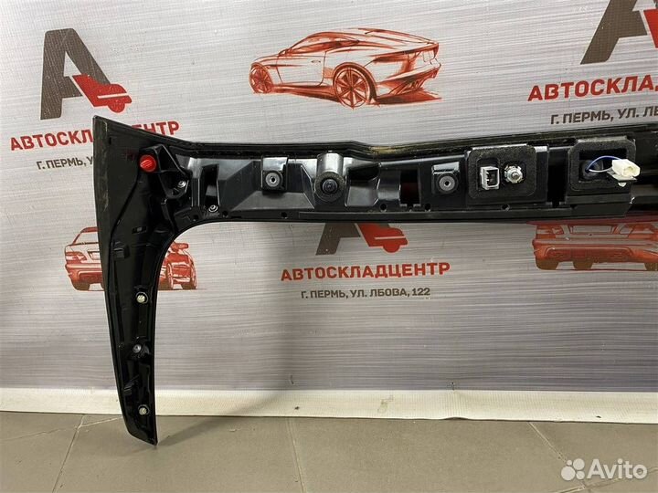 Спойлер антикрыло двери крышки багажника Lexus Ux