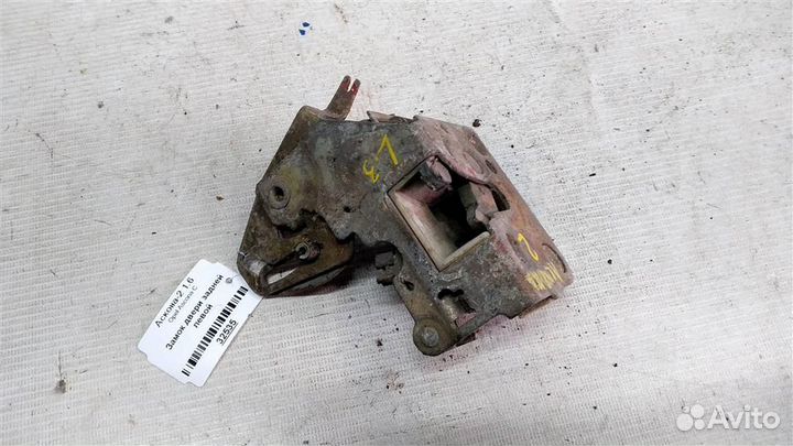 Замок двери задней левой Opel Ascona C