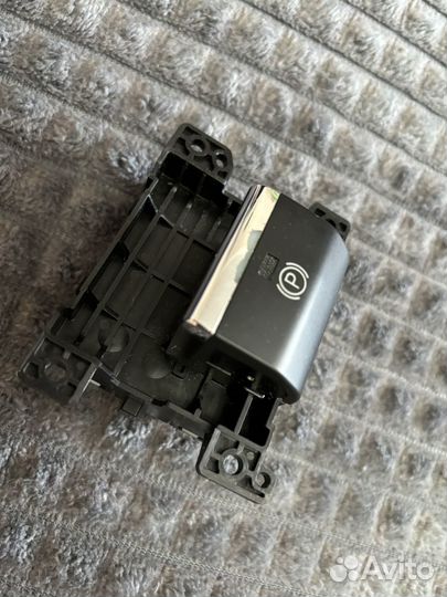 Кнопка стояночного тормоза Subaru Levorg