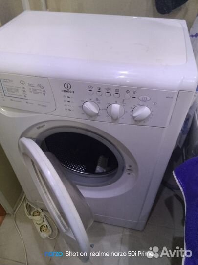 Стиральная машина indesit