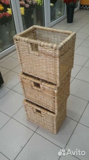 Сундук. Корзина для белья