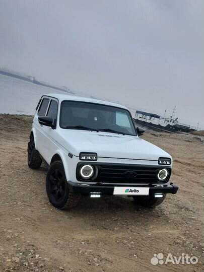 LADA 4x4 (Нива) 1.7 МТ, 2005, 100 000 км