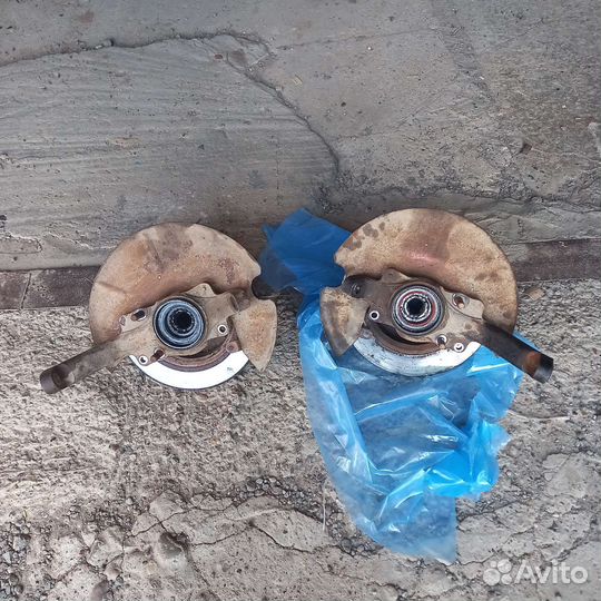 Поворотный кулак niva тревел