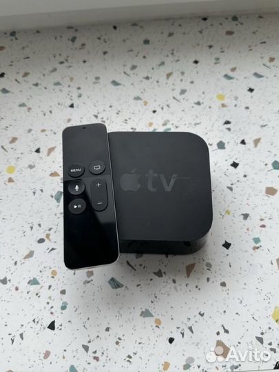 Тв приставка apple TV