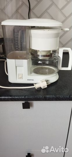 Продам капельную кофеварку