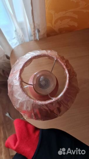 Светильник настольный с абажуром