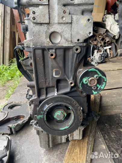 Двигатель Volkswagen Passat B5 2.3 AGZ