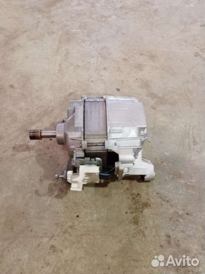 Двигататель стиральной машины