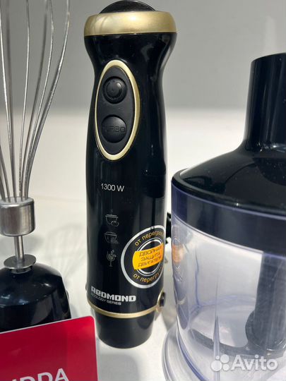 Блендер, Redmond RHB-2981