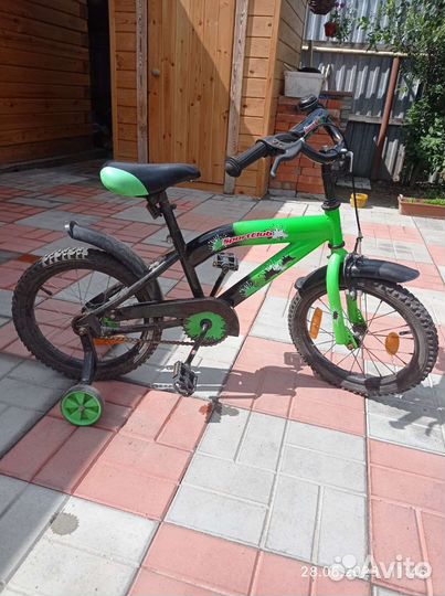 Детский трехколесный велосипед бу