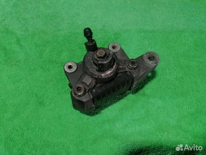 Суппорт задний Suzuki GSF1200 Bandit 2001-2006