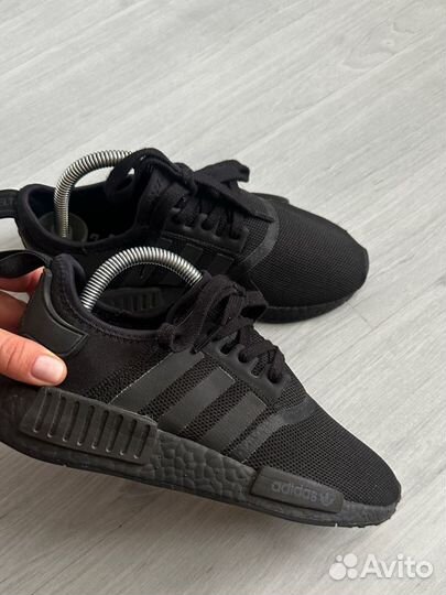 Кроссовки adidas nmd black