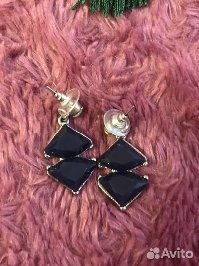 Женские украшения