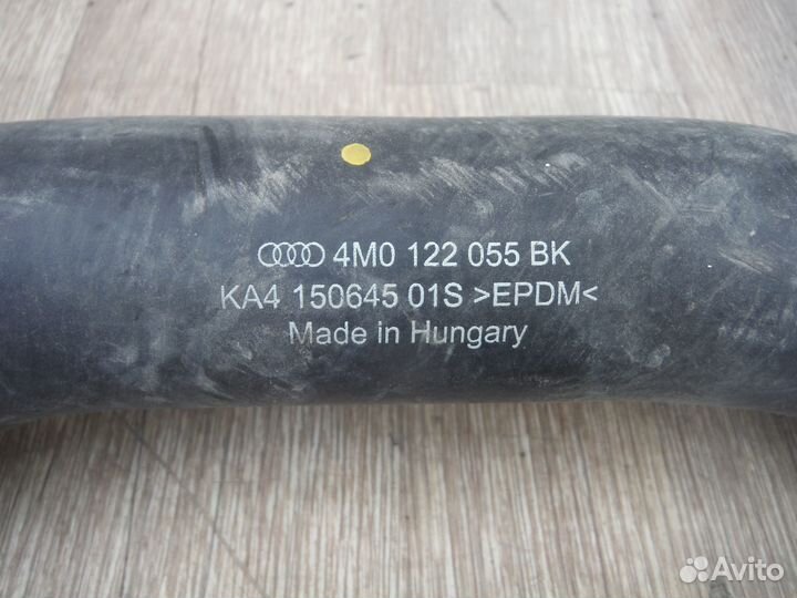 Патрубок радиатора Audi Q7 2 2019