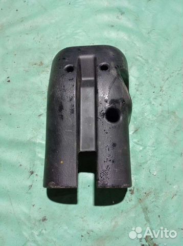Кожух рулевой колонки Mitsubishi Carisma