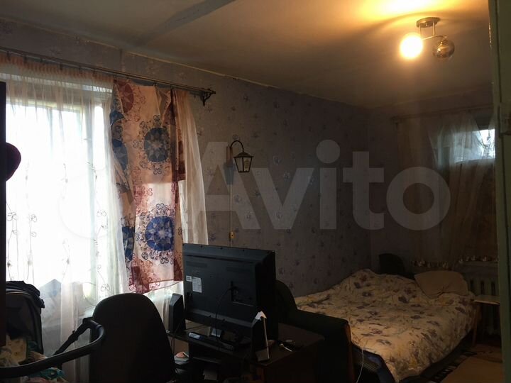 2-к. квартира, 42 м², 3/3 эт.