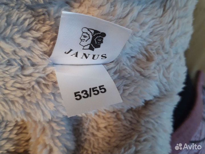 Шапка зимняя на мальчика 4-5 лет