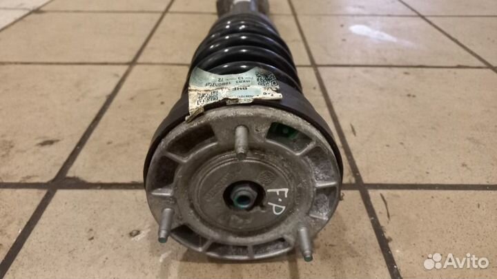 Стойка амортизатора передняя правая Jaguar F-Pace