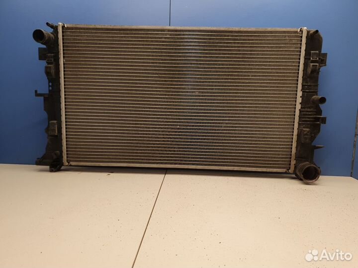 Радиатор основной охлаждения двигателя Volkswagen