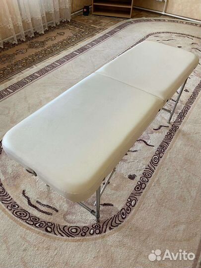 Кушетка для наращивания ресниц