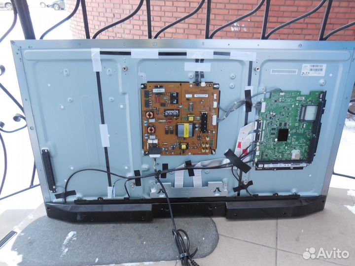 Телевизор LG 47LM760T-ZB (Разбор)(По запчастям)