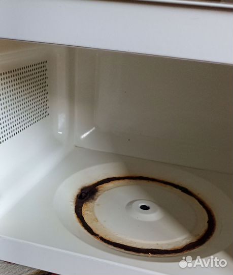 Микроволновая печь Gorenje MO17MW UR