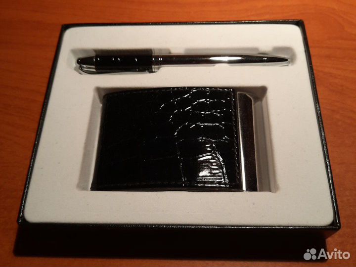 Визитница, ручка