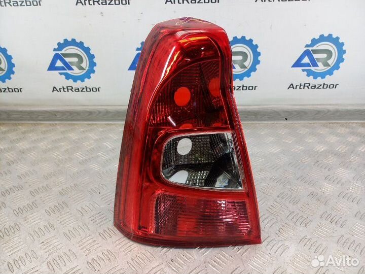 Фонарь задний левый Renault Logan 1