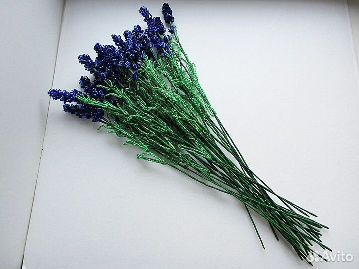Цветы лаванды из бисера ручной работы