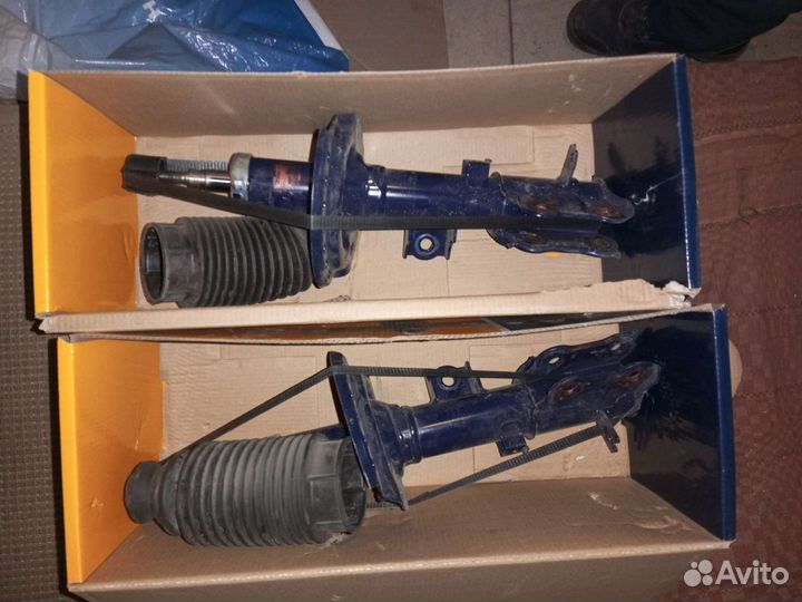 Стойки передние хендай солярис