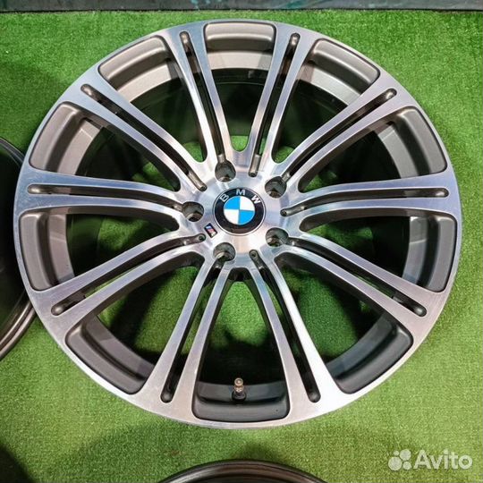 Диски BMW M3 220 стиль r19 8.5 9.5 et15 комплект