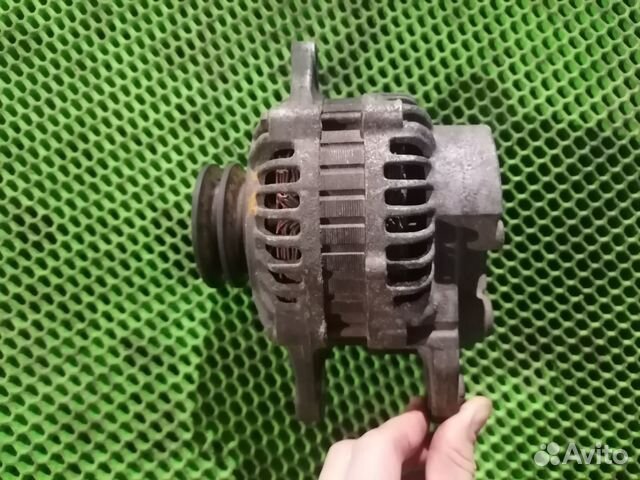 Генератор на Mitsubishi 91-01 Pajero 2,8 TDI 90А