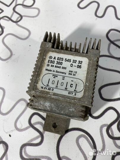 Блок управления вентилятором Mercedes E W210 2.0