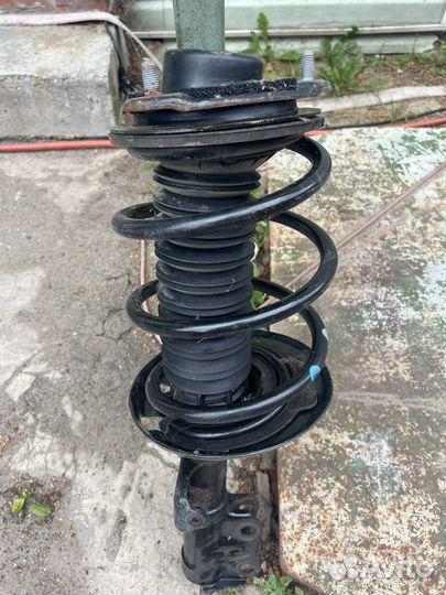 Пружина передняя правая тойота камри 70