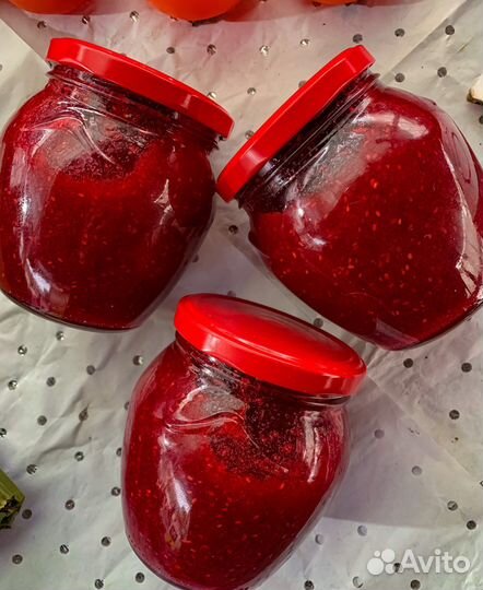 Свежая малина с сахаром