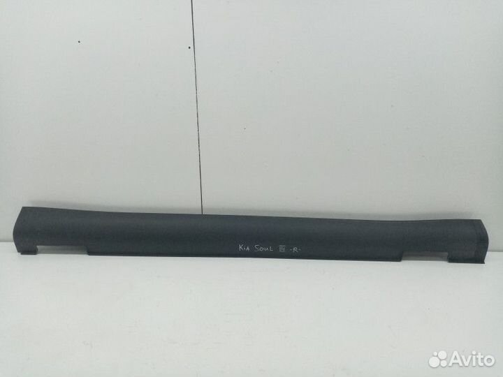 Молдинг порога правый Kia Soul 3