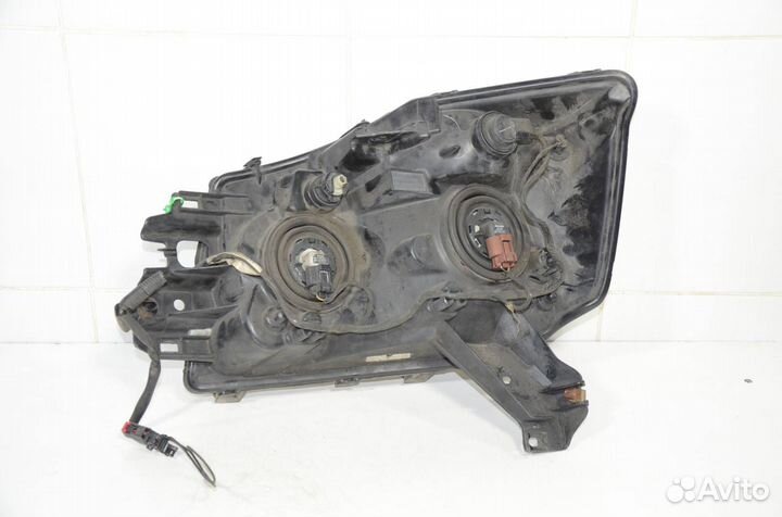 Фара передняя правая Nissan Armada TA60 5.6 2004