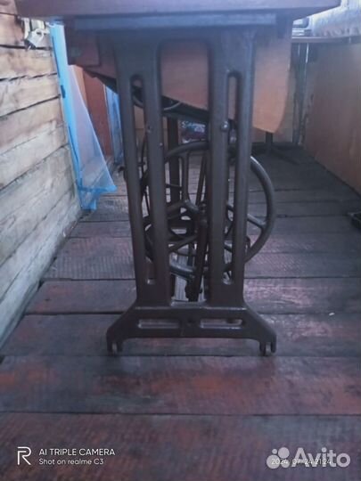 Швейная машина ножная