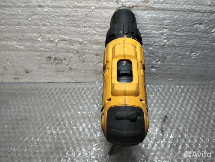 Dewalt DCD771 - Шуруповерт Б/У