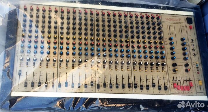 Проигрыватели винила, радиолы винтаж