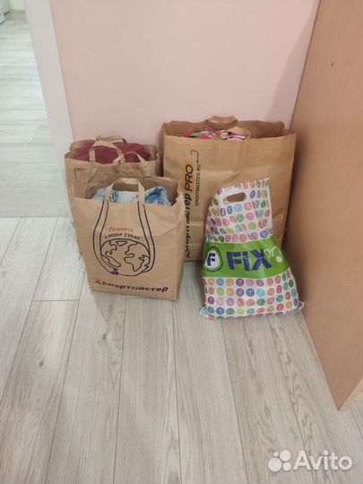 Вещи пакетом на девочку 122-128