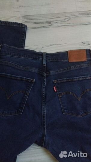 Джинсы женские levis 724 -27р