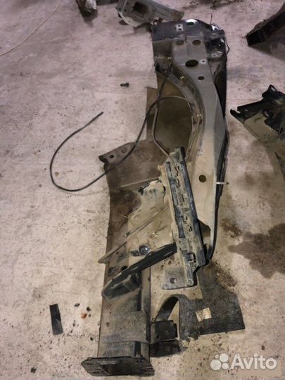 Лонжерон четверть правый Renault Laguna 3 K9K