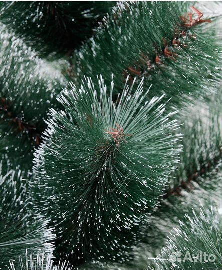 Елка искусственная с инием и шишками