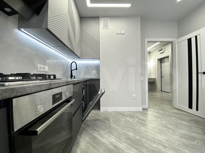 2-к. квартира, 60 м², 11/18 эт.