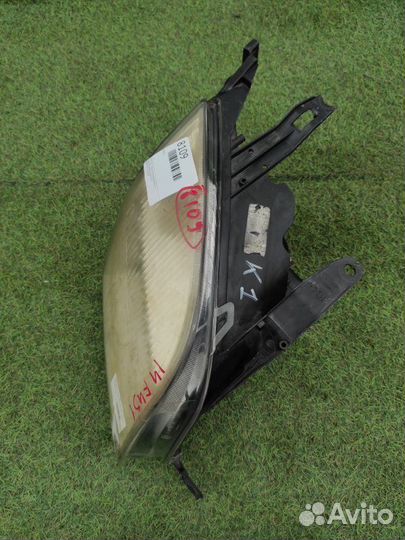 Фара передняя правая Ford Fusion хетчбек 2002-2005