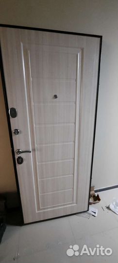 Дверь входная металлическая